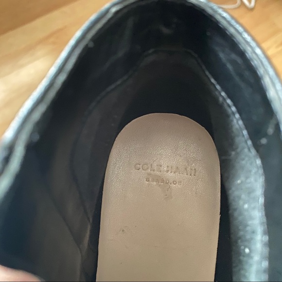 Cole Haan Davenport Black Ankle Bootie Size 9B - Picture 7 of 8